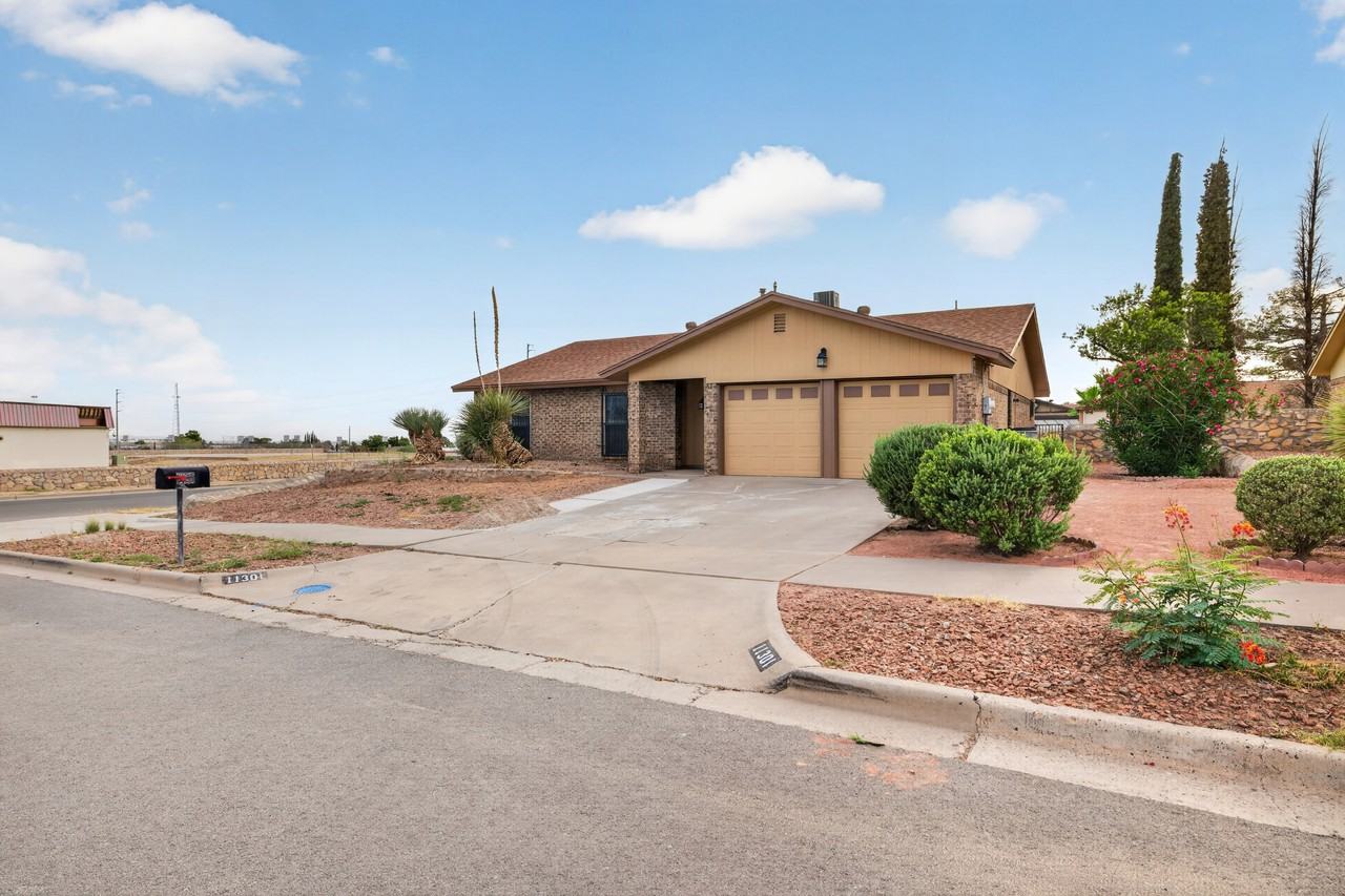 11301 Gene Sarazen Dr #1 - Photo 3 of 26