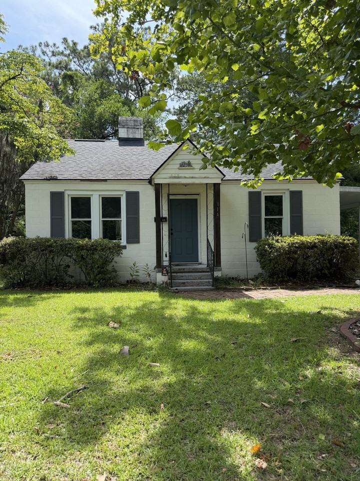 114 Palm Ave #1 - Photo 2 of 20