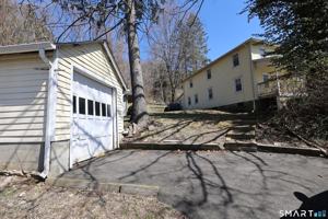 featured image of 48 W Branchville Rd