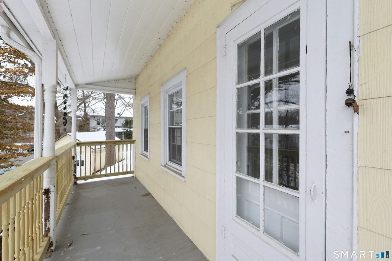 48 W Branchville Rd - Photo 5 of 34