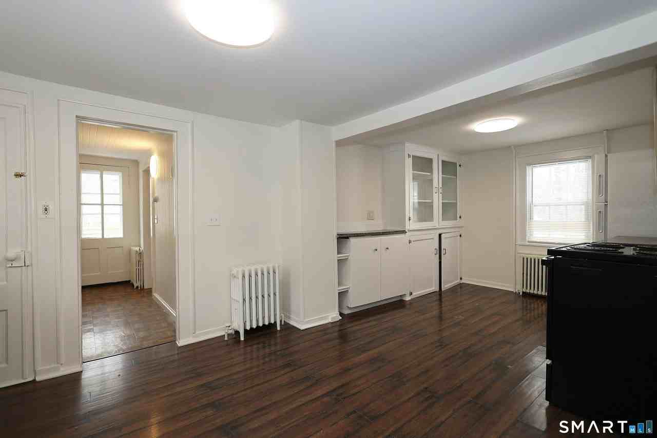 48 W Branchville Rd - Photo 7 of 34