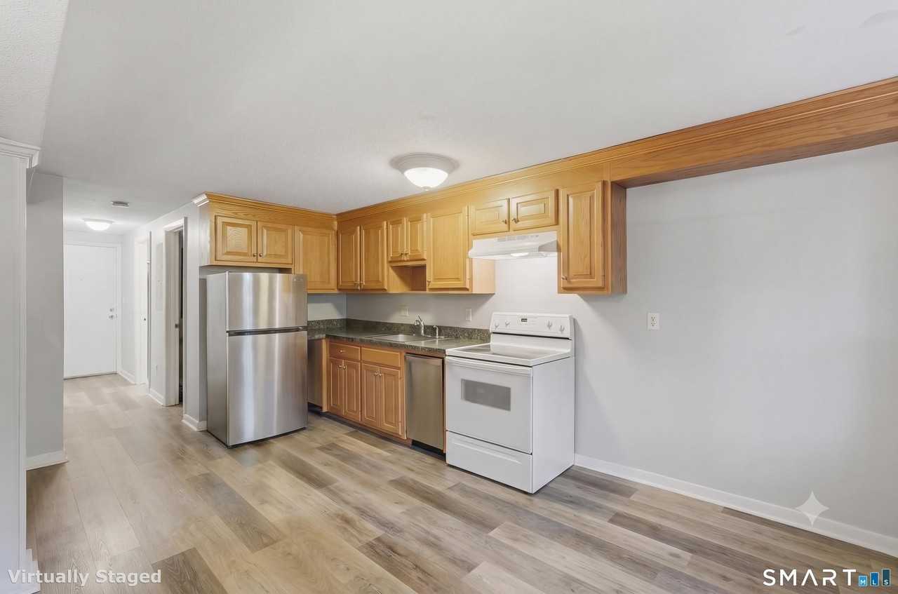 22 Main Street Ext #A6 - Photo 5 of 10