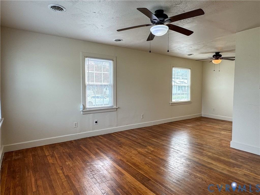 1809 Geffert Dr - Photo 3 of 26