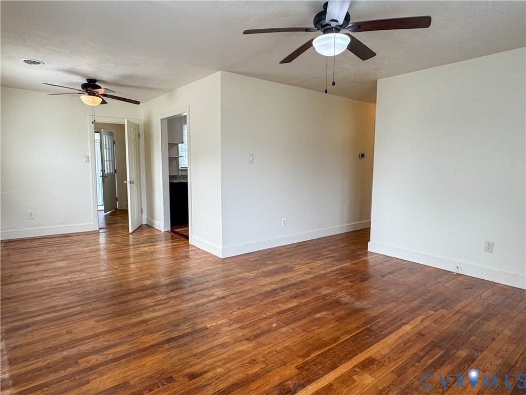 1809 Geffert Dr - Photo 4 of 26