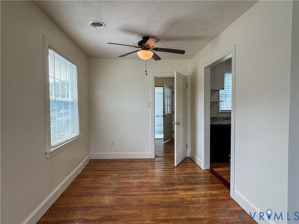 1809 Geffert Dr - Photo 6 of 26