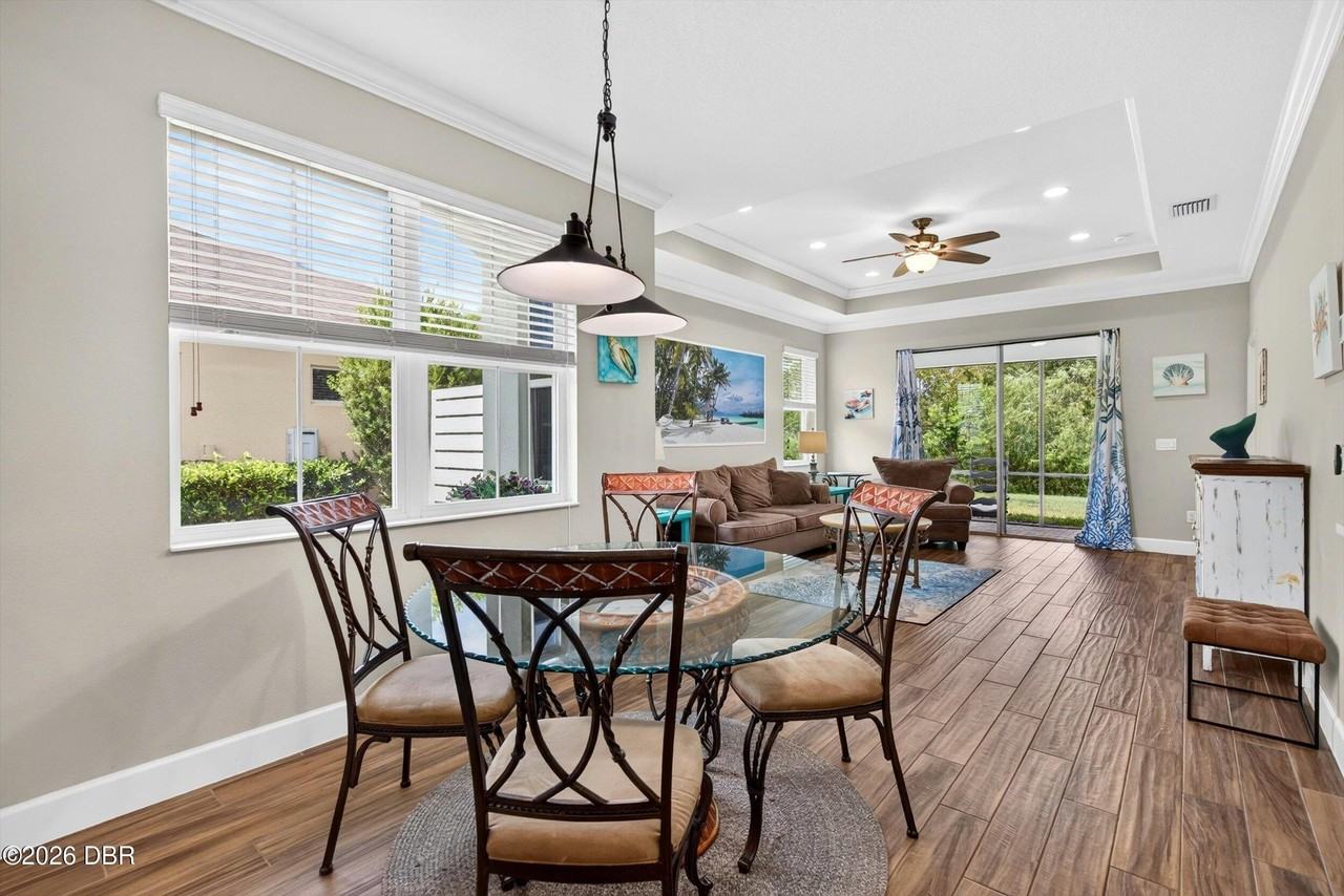 330 Coral Reef Way - Photo 5 of 50