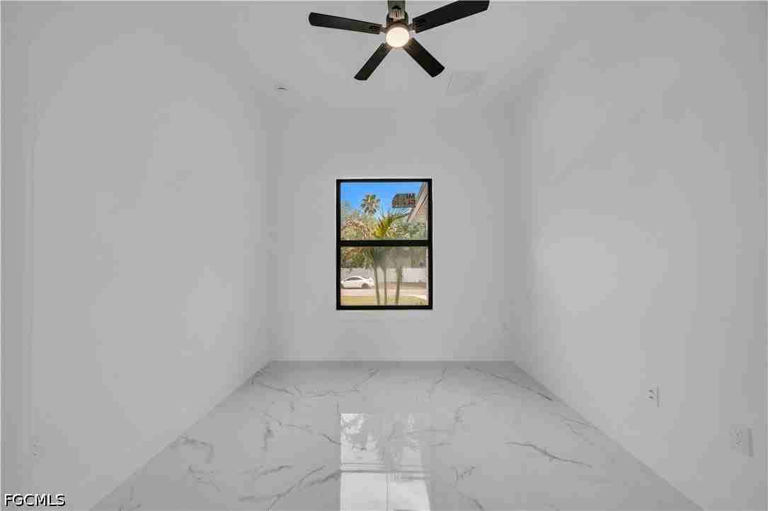 506 W 5th St - Photo 6 of 33