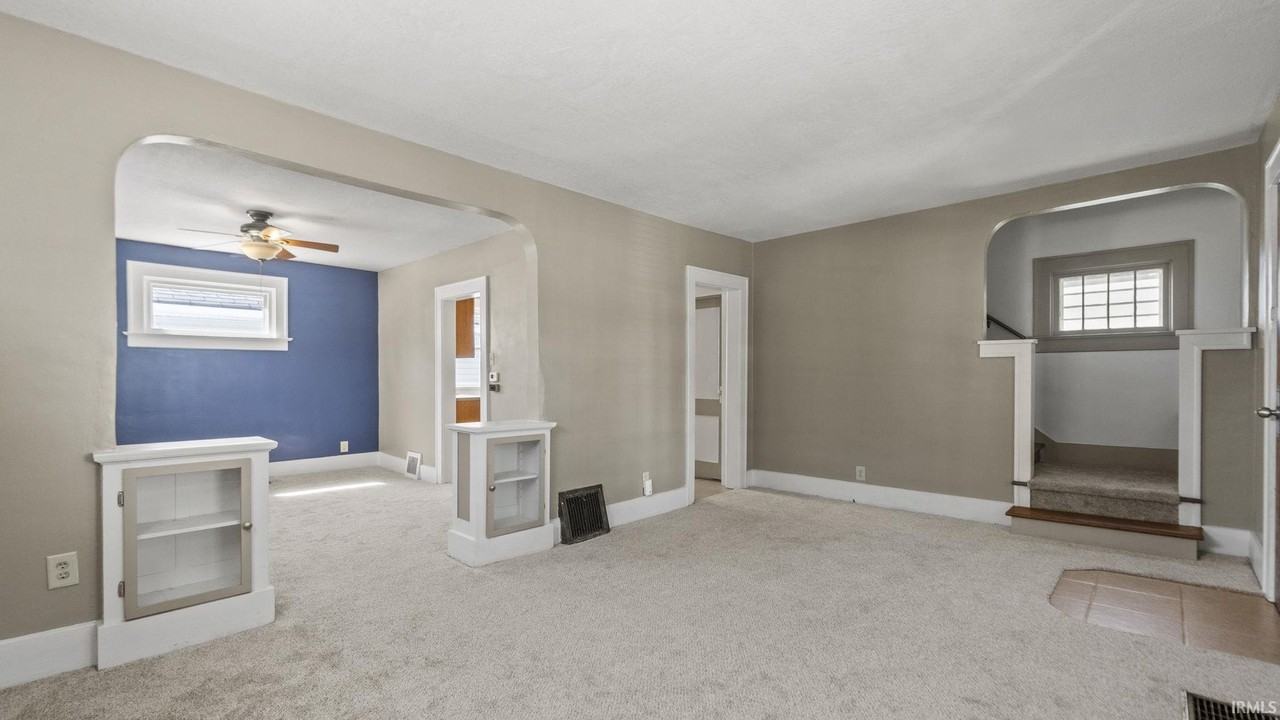 828 Forest Ave - Photo 7 of 36
