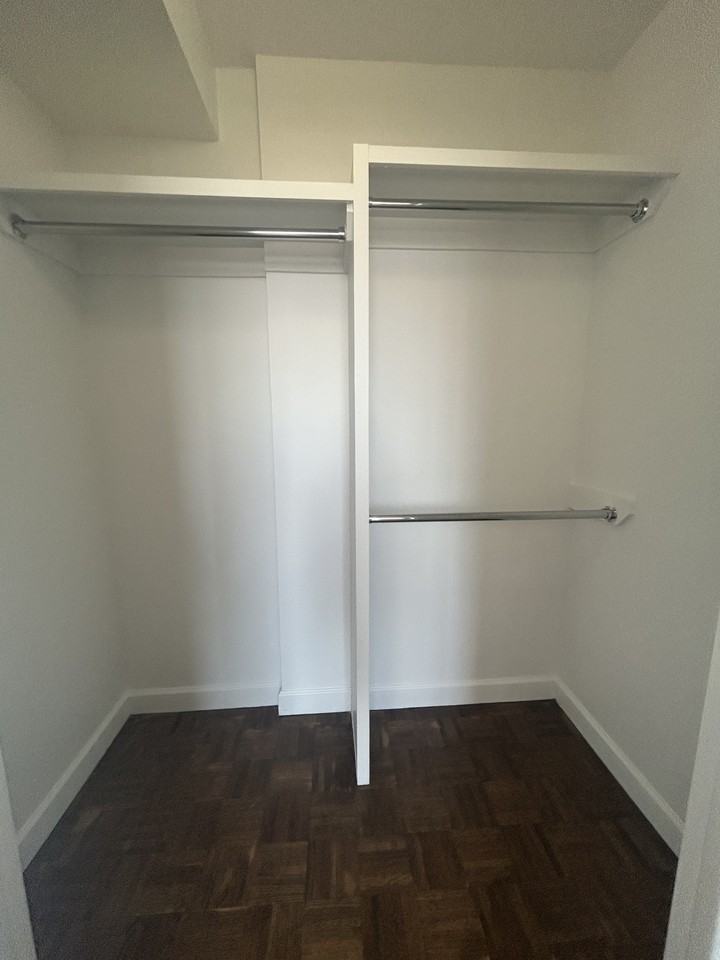W 42nd St & 8th Ave #20A - Photo 5 of 27