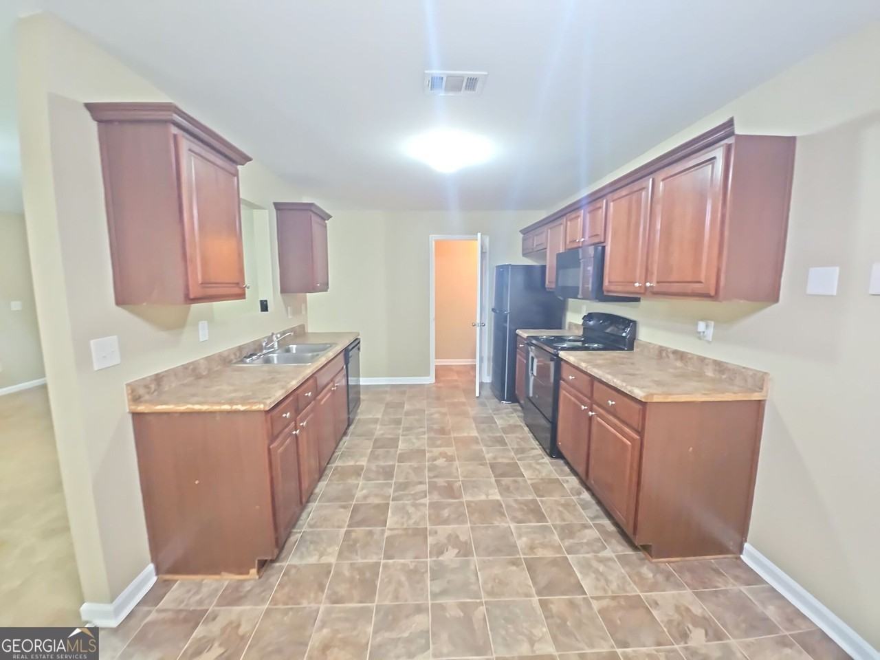 1098 Mcconaughy Ct - Photo 4 of 19