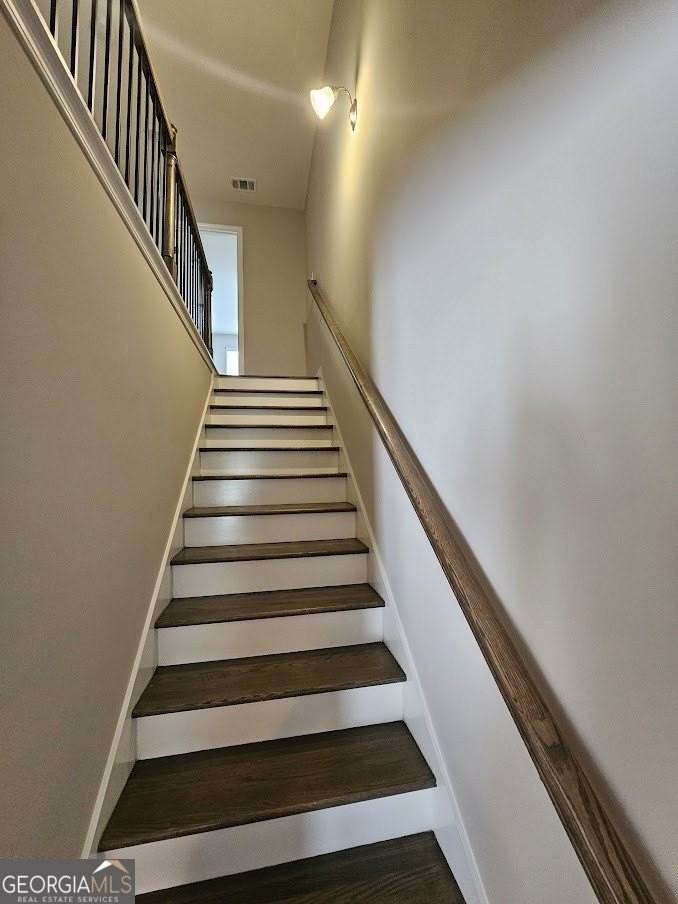 808 Belfry Ter - Photo 7 of 21