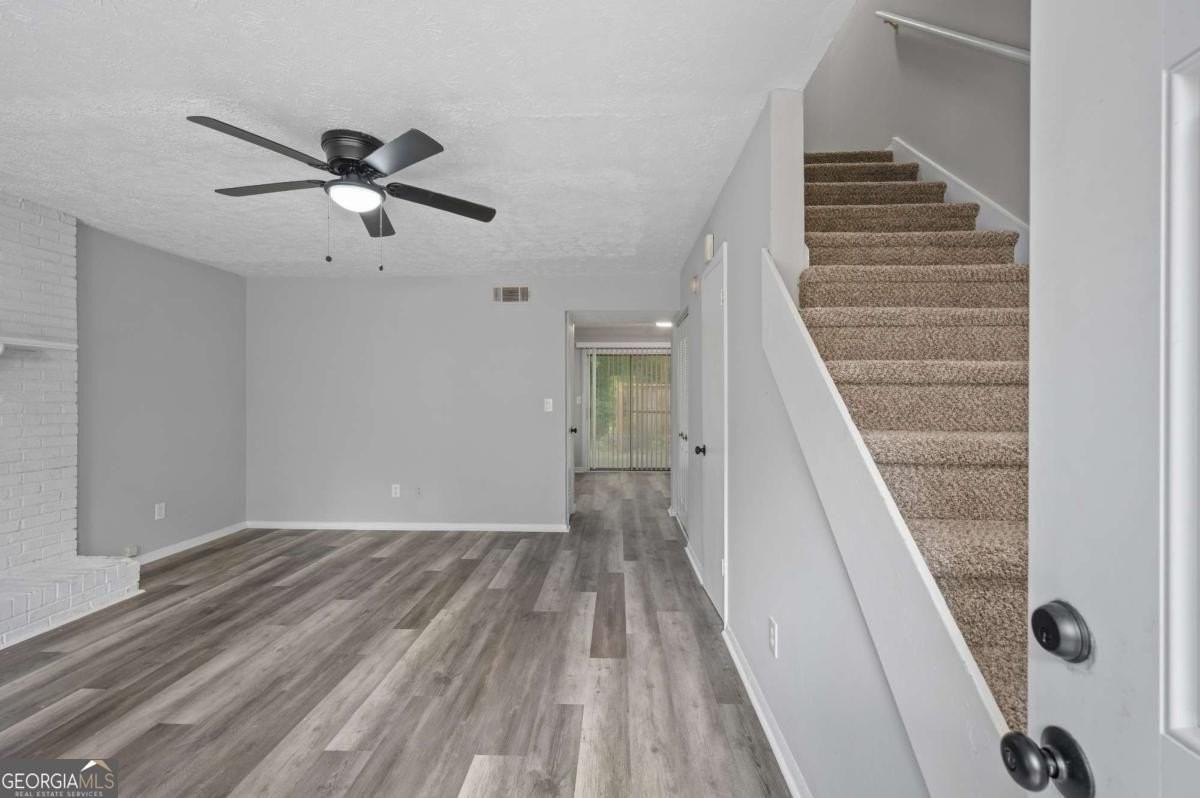 2897 Spruce Cir - Photo 2 of 19
