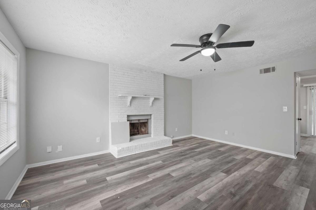 2897 Spruce Cir - Photo 3 of 19