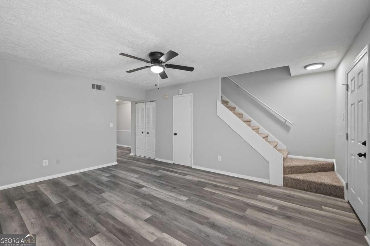 2897 Spruce Cir - Photo 4 of 19