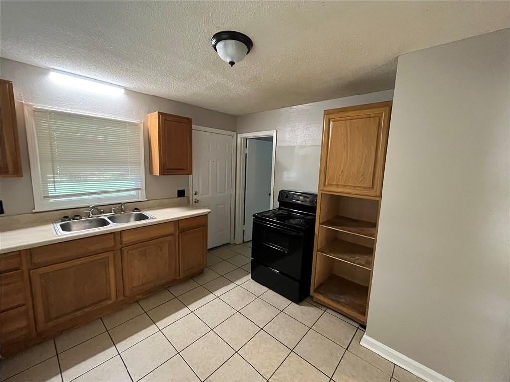 2408 N Mcvay Dr - Photo 5 of 11