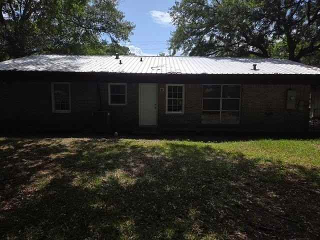 1663 Darwood Dr - Photo 3 of 4