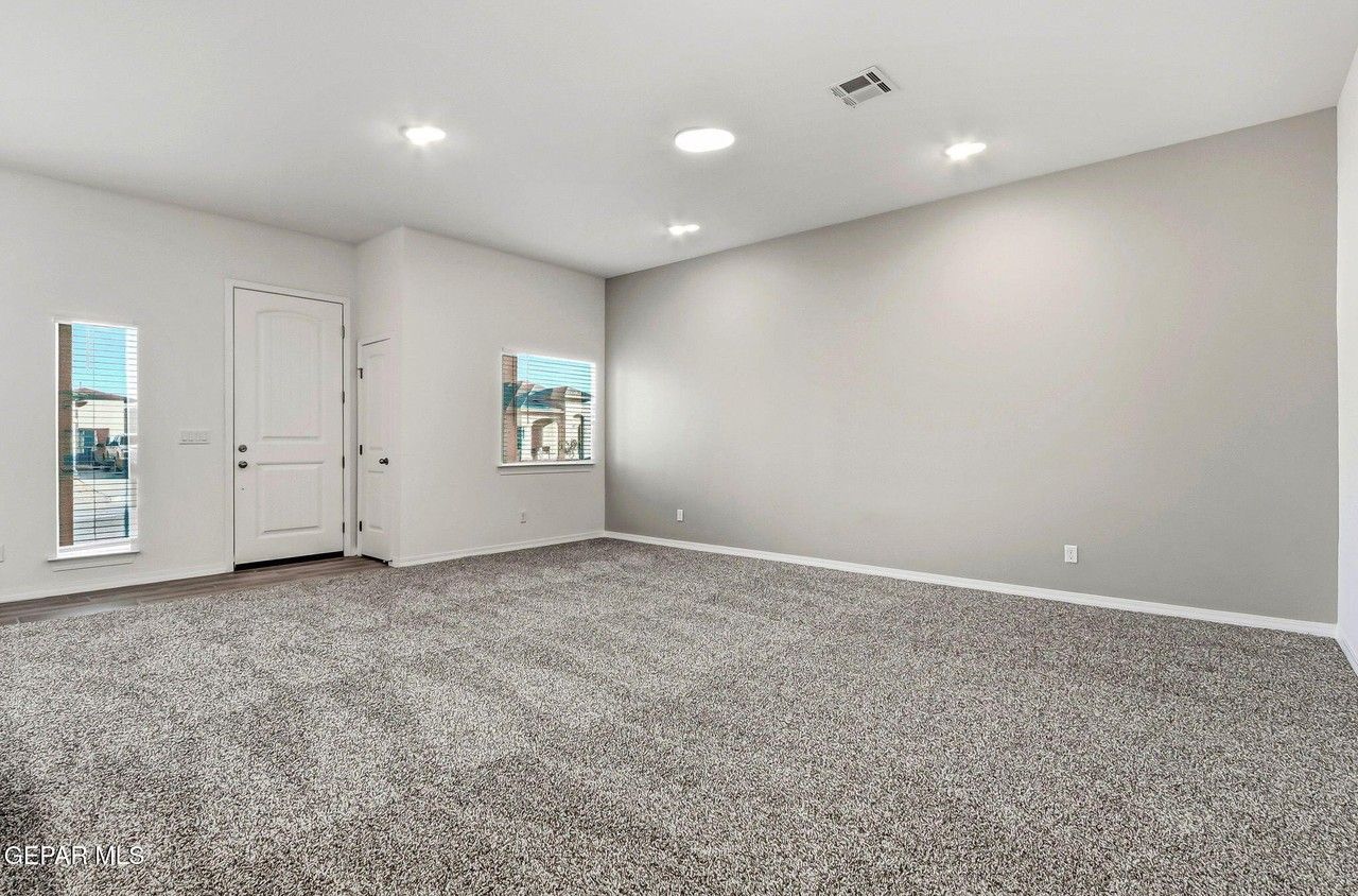 14329 Steve Joyce Pkwy - Photo 7 of 34