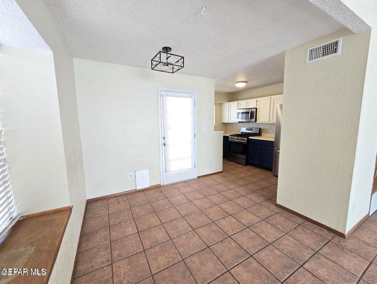 11725 Fred Perry Dr - Photo 6 of 18
