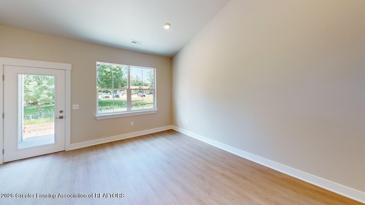 2360 Rowley Rd - Photo 5 of 18