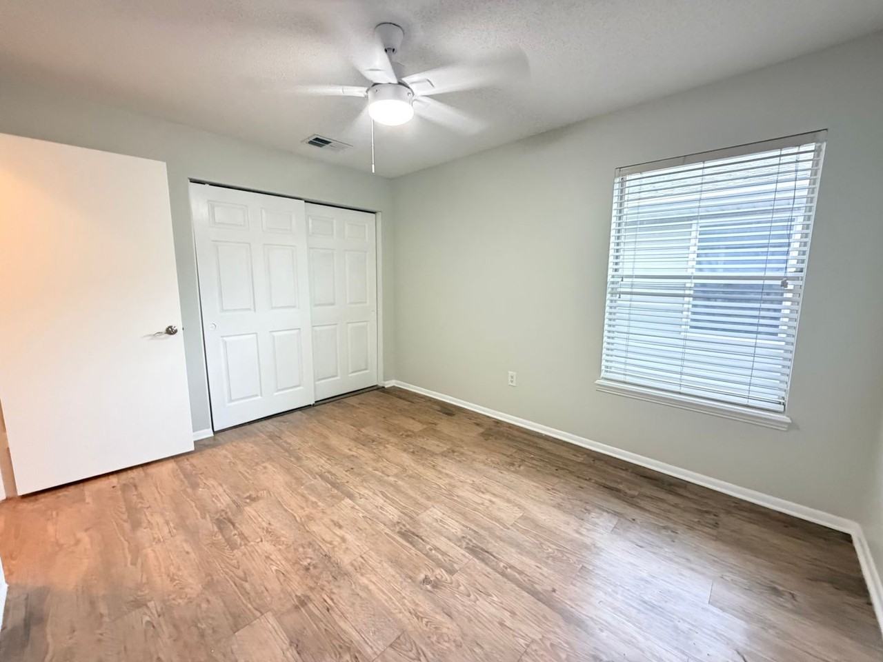 Glenbrooke Apartments - Photo 3 of 50