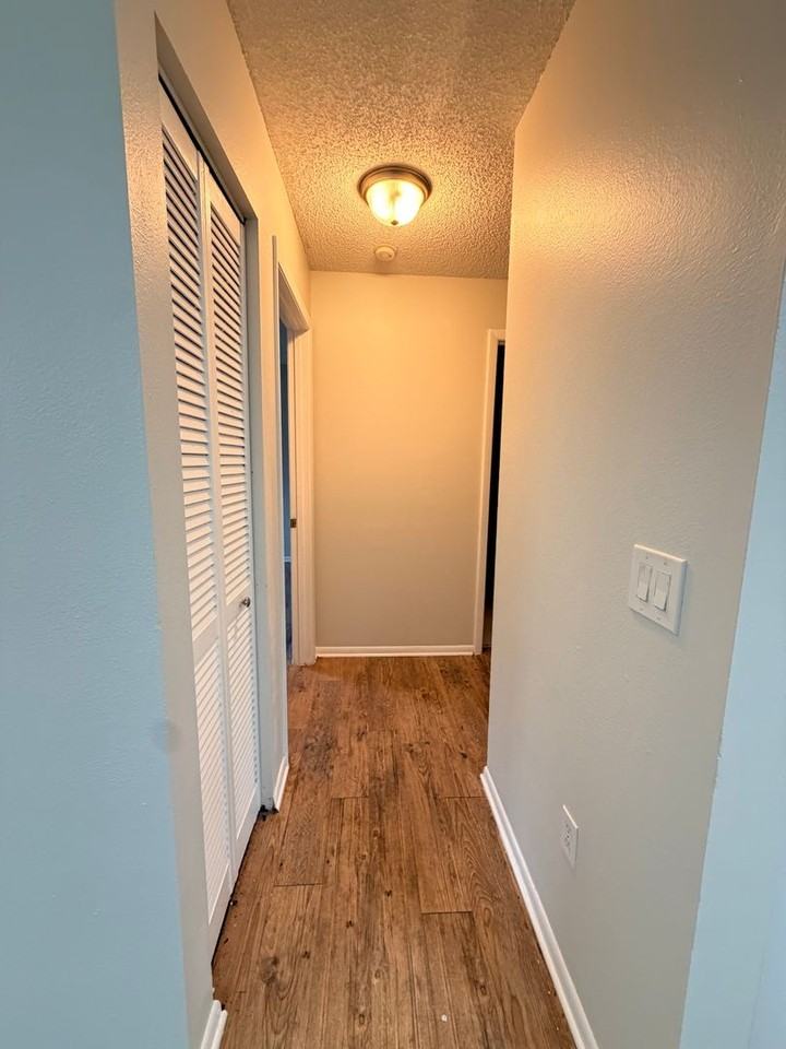 Glenbrooke Apartments - Photo 6 of 50