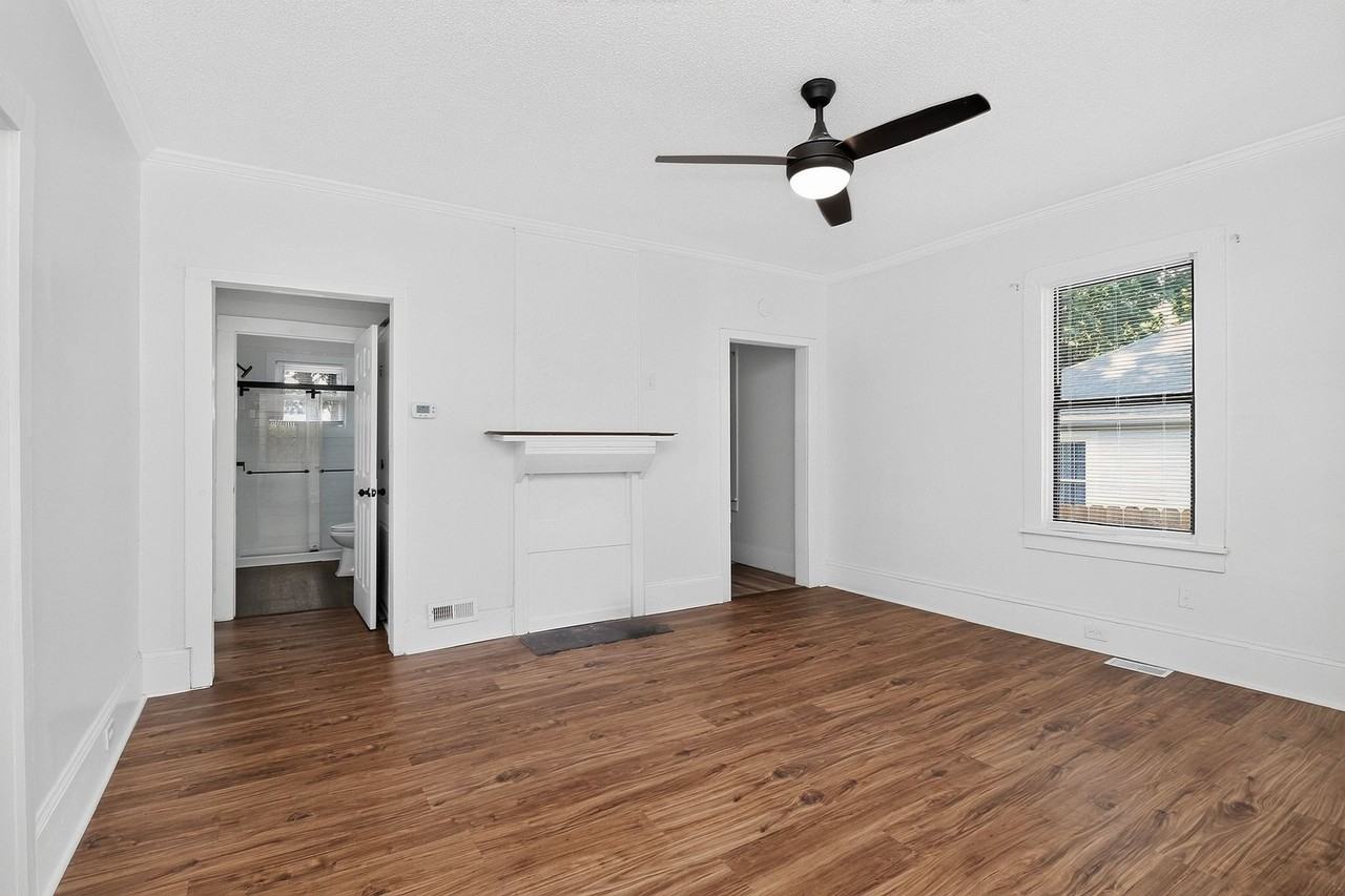 509 Katonah Ave - Photo 2 of 16
