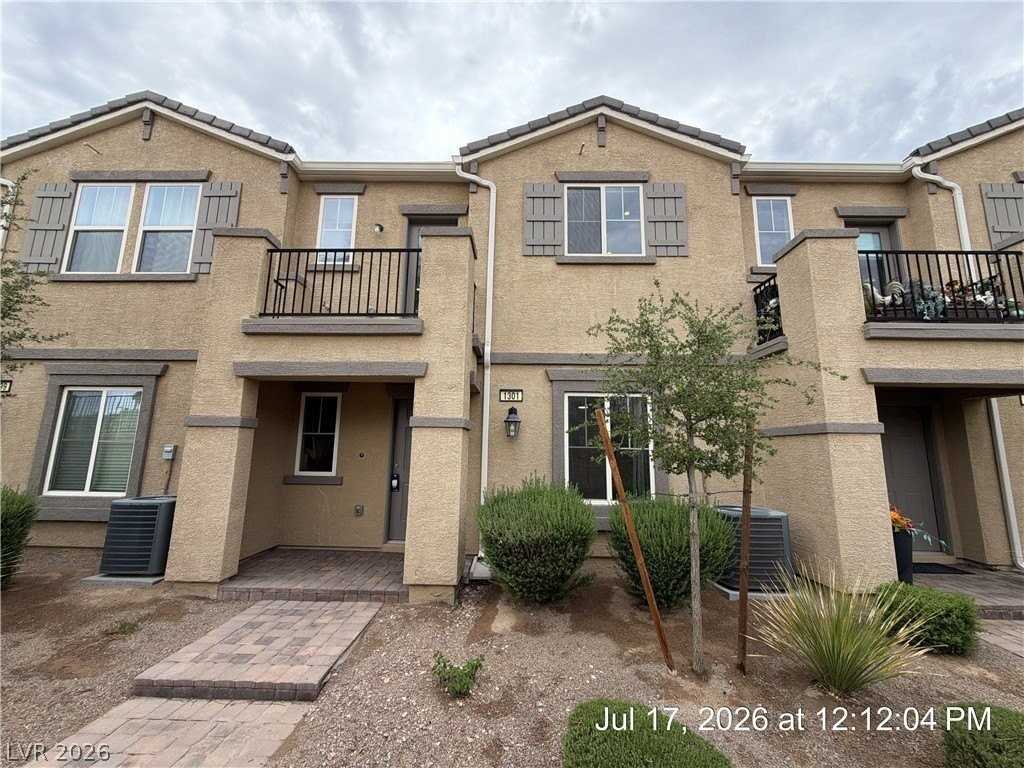 1301 Raritan Pl