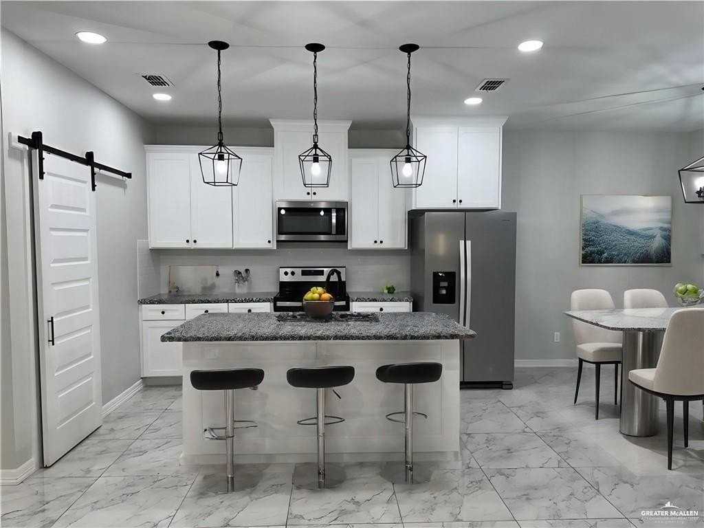 5504 N Crown Pt - Photo 3 of 12
