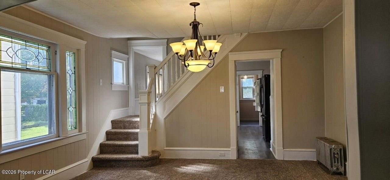 16 N Atherton Ave - Photo 3 of 11