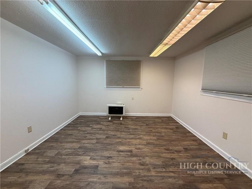 519 E Main St - Photo 5 of 8