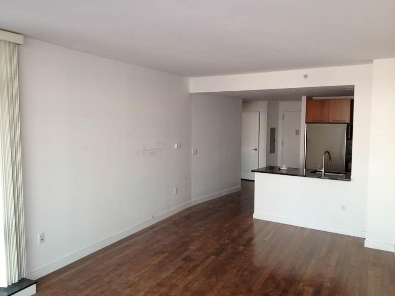 25 Hudson St #412 - Photo 3 of 14