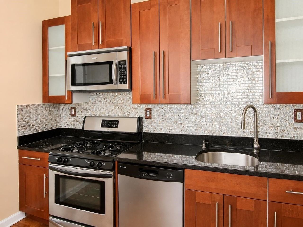 136 Randolph Ave #2 - Photo 5 of 8