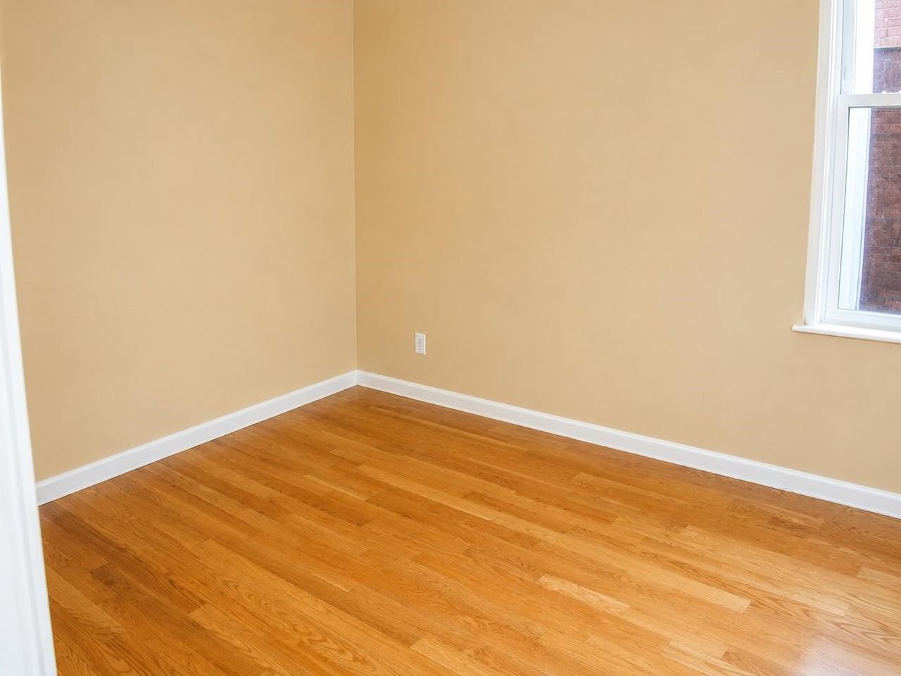 136 Randolph Ave #2 - Photo 7 of 8