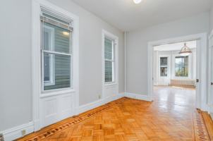 featured image of 100 Clerk St #1