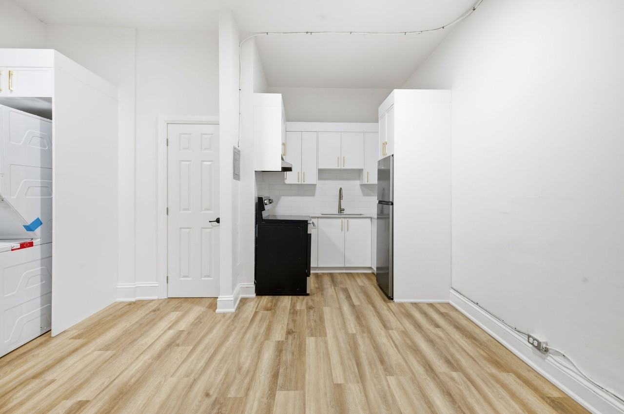Sussex Dr & York St #2 - Photo 6 of 20