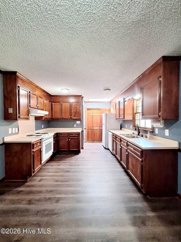 2814 Church St - Photo 7 of 14