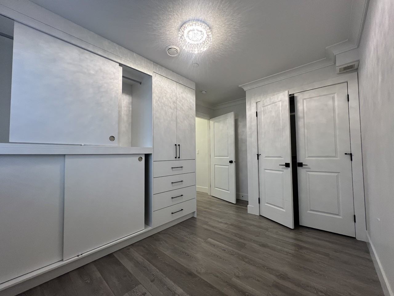 8375 Victoria Drive - Photo 7 of 10