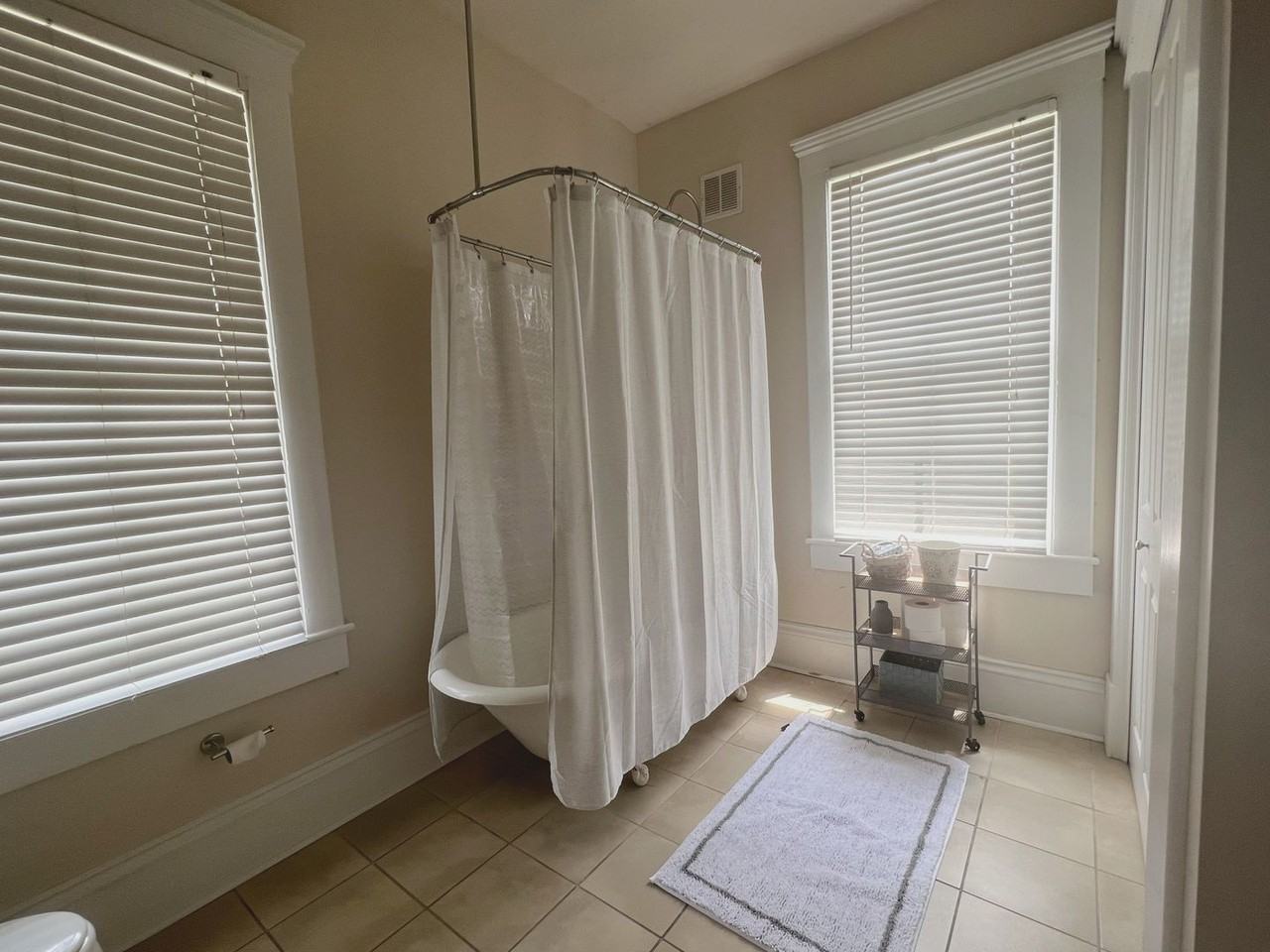 1504 Habersham St - Photo 3 of 35