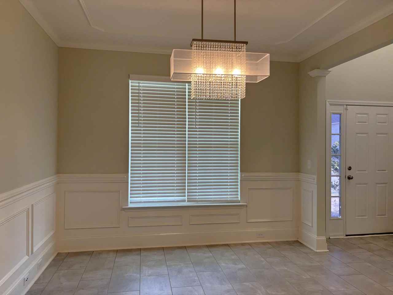 5277 Copse Dr - Photo 6 of 33
