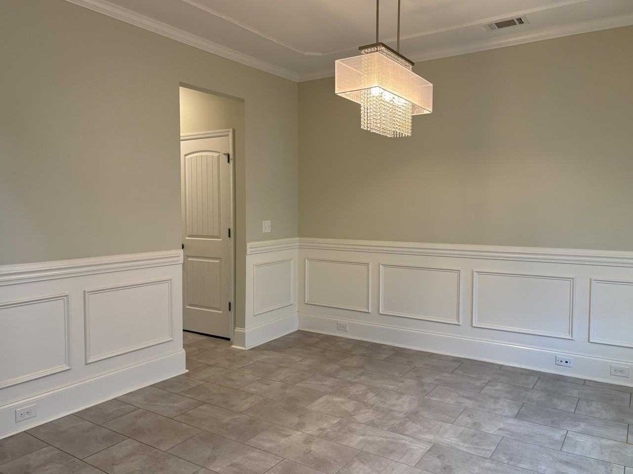 5277 Copse Dr - Photo 7 of 33