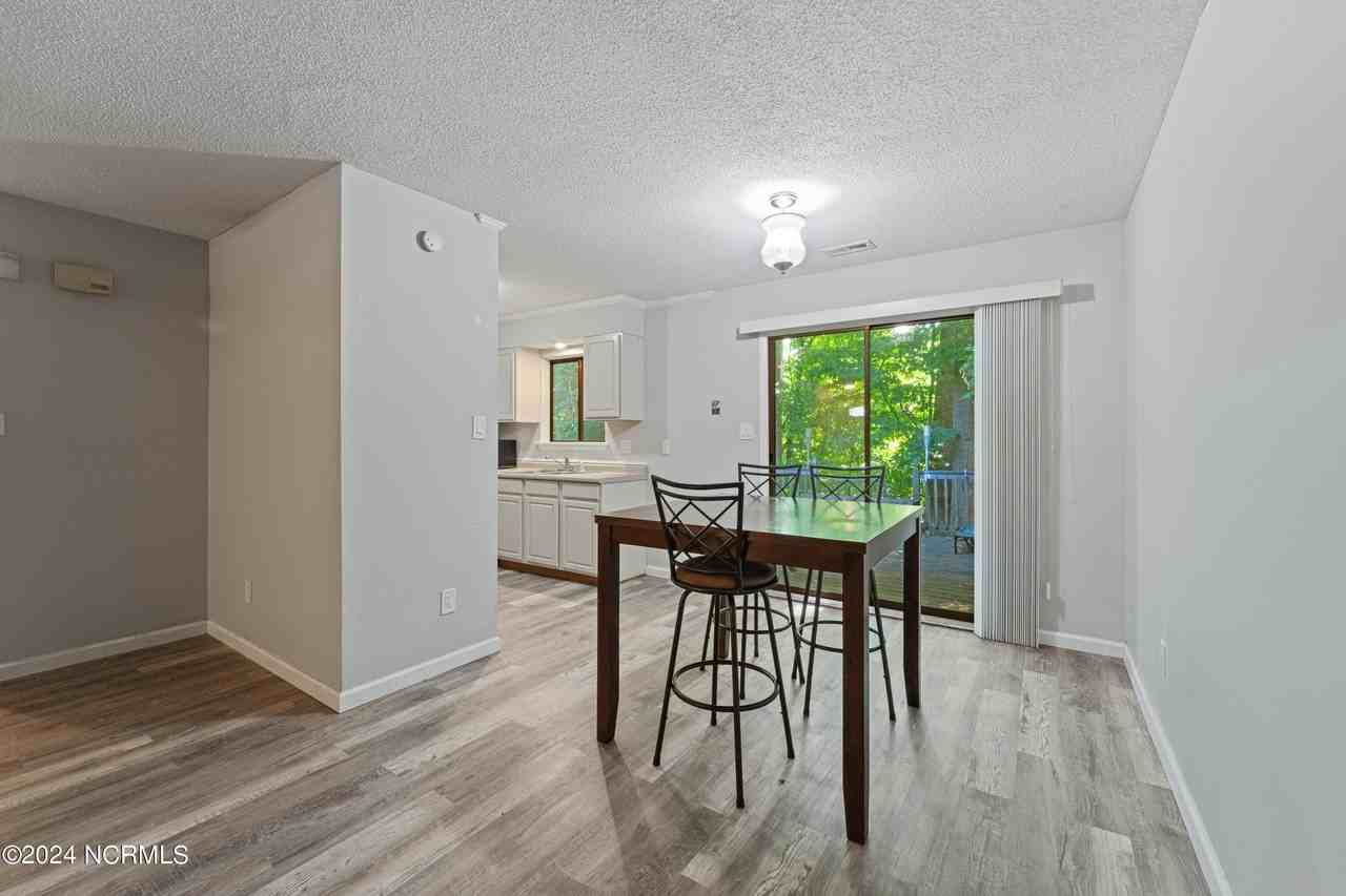 18 S Onsville Pl - Photo 7 of 15
