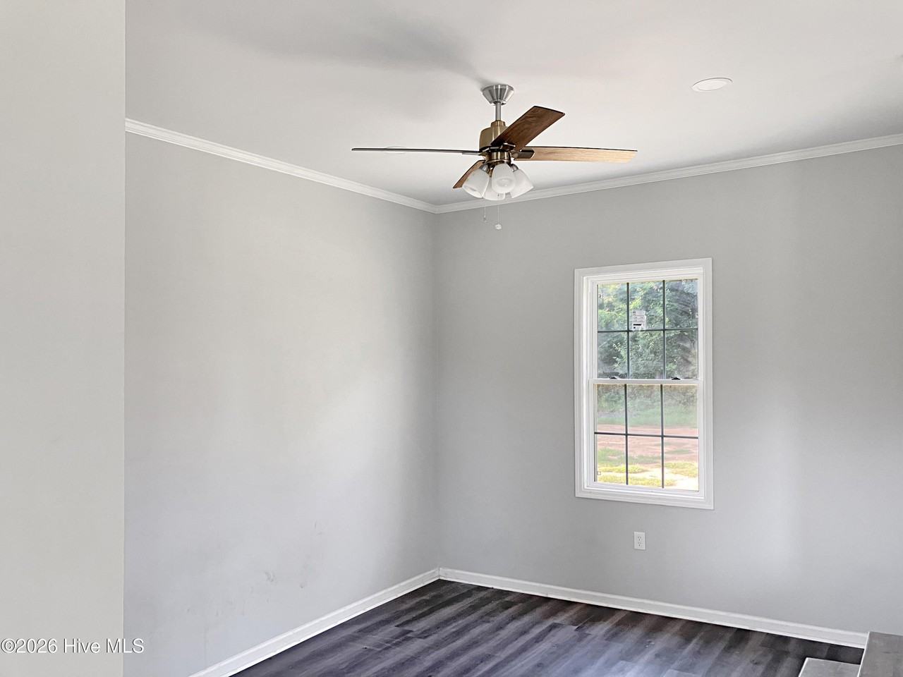 500 Wilkins Rd - Photo 6 of 12