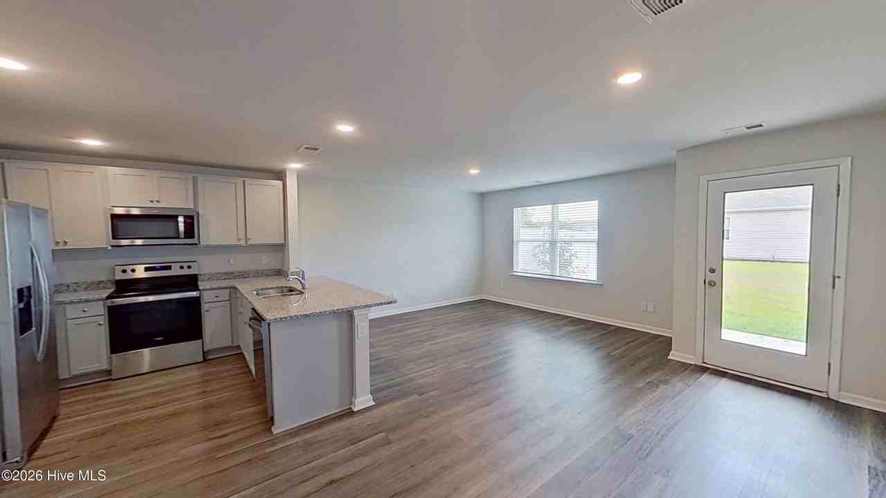 3110 Lobelia Ln - Photo 6 of 25