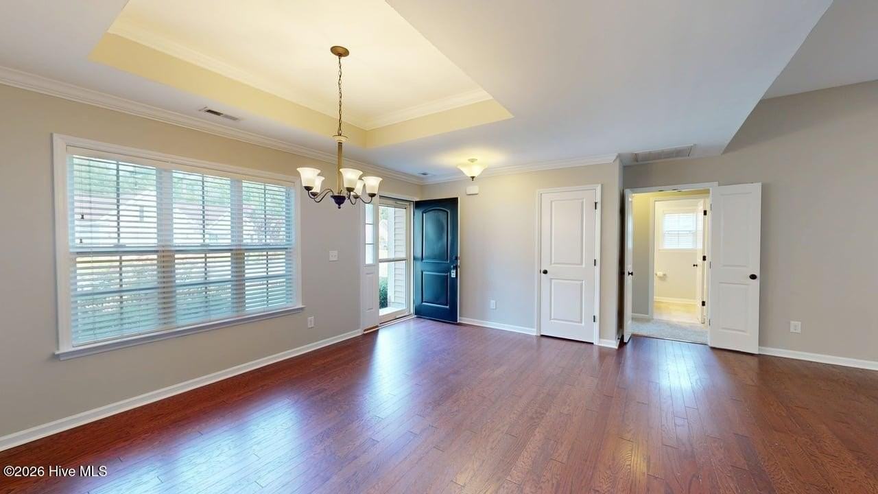 3221 Austin Ave - Photo 2 of 33