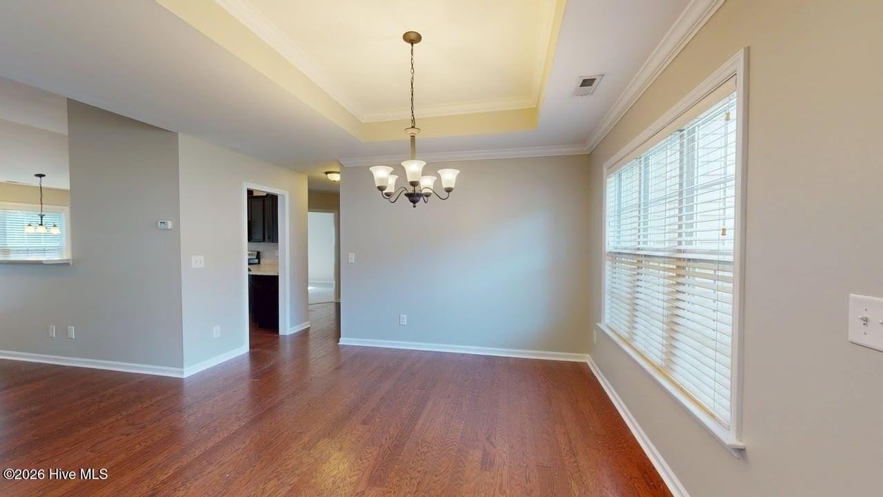 3221 Austin Ave - Photo 3 of 33