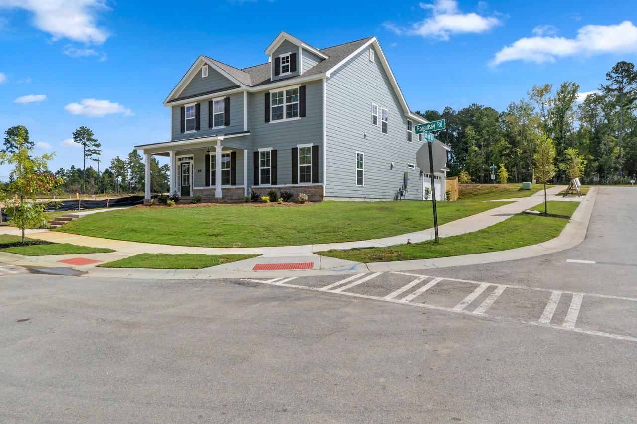 721 Ronaldsay Rd - Photo 4 of 48