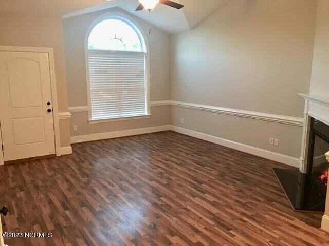 3709 Nantucket Rd #B - Photo 4 of 9