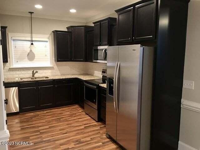3709 Nantucket Rd #B - Photo 6 of 9