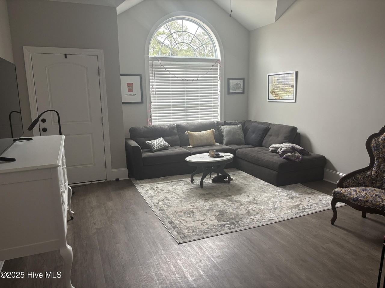 3217 Gordon Dr #A - Photo 2 of 15