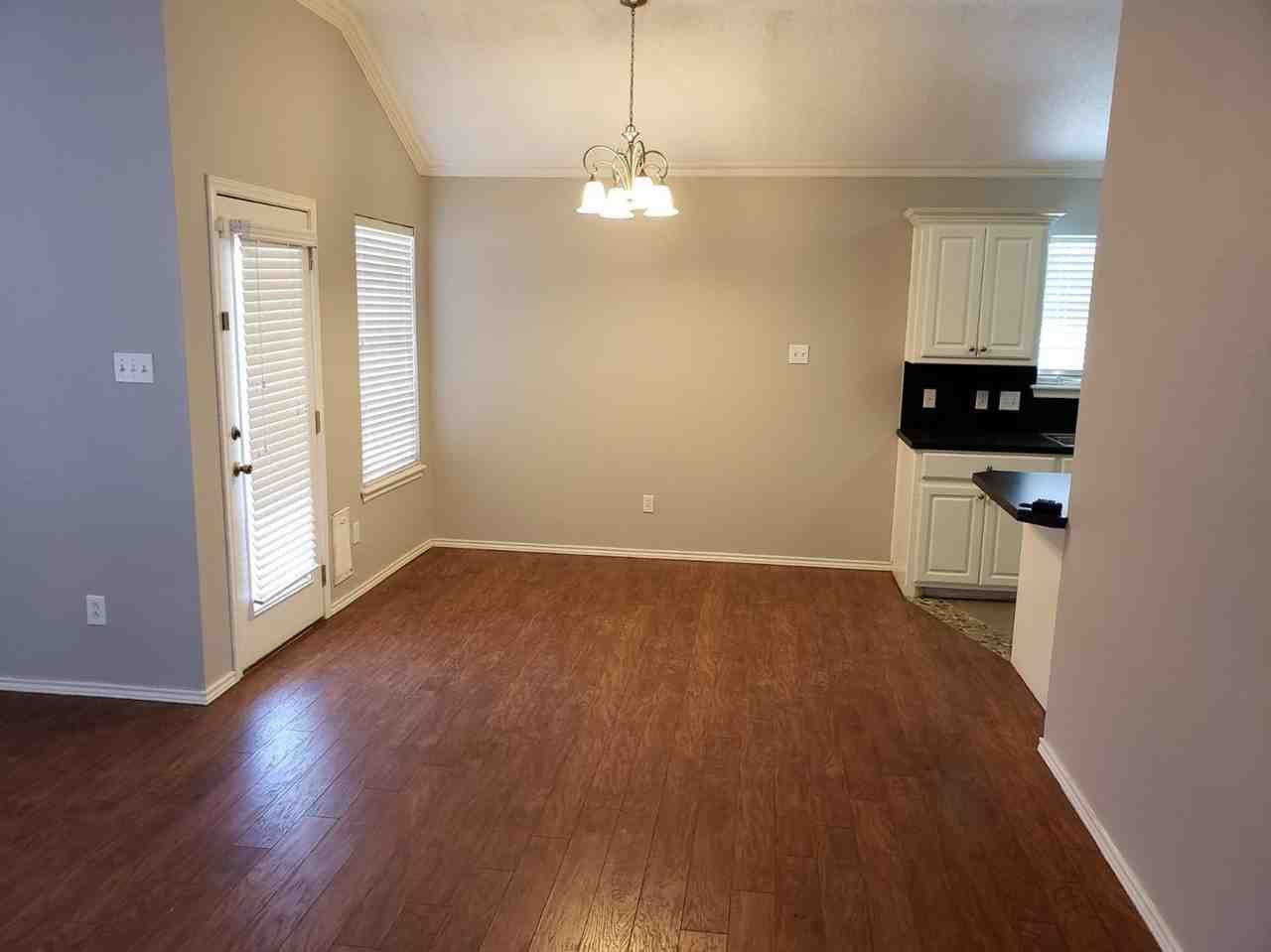 9705 Avenue W - Photo 3 of 21